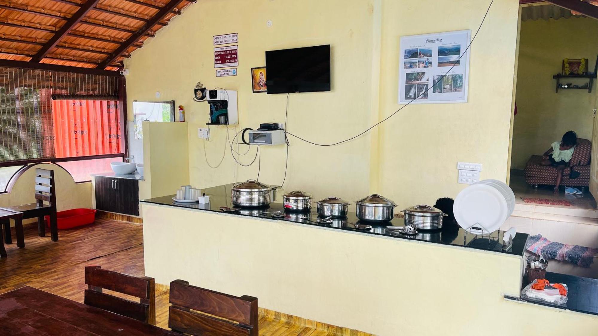Silver Springs Homestay Chickmagalur Chikmagalur Exterior photo